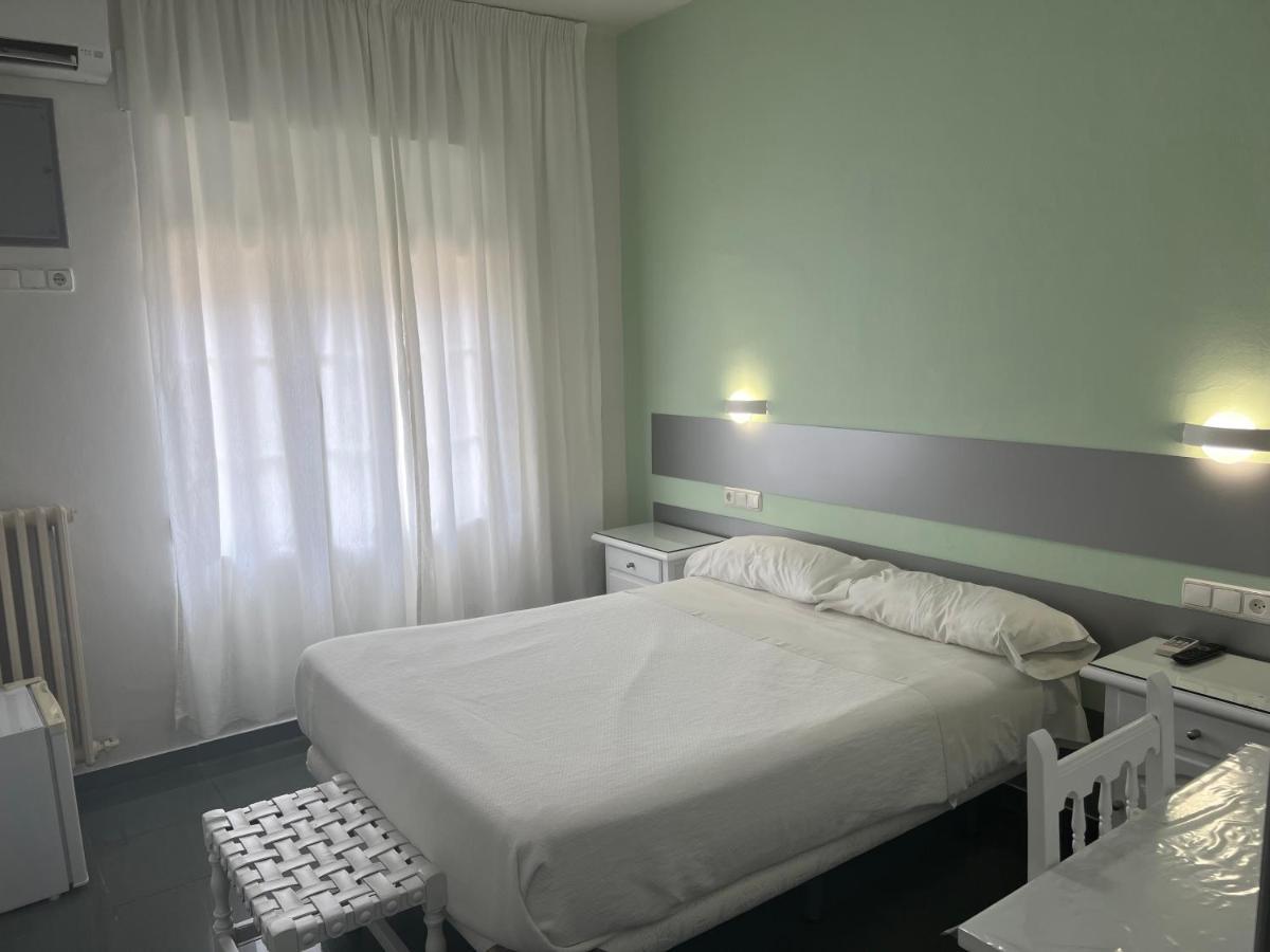 Hostal Venta Del Sol 바사 외부 사진